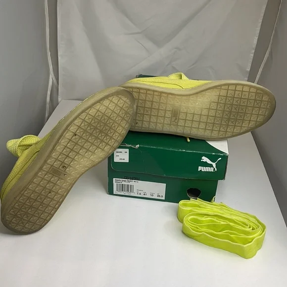 PUMA Women’s Suede Heart Reset Sneakers Sz 10 Fluo Yellow/Green Velvet Laces - Picture 6 of 6